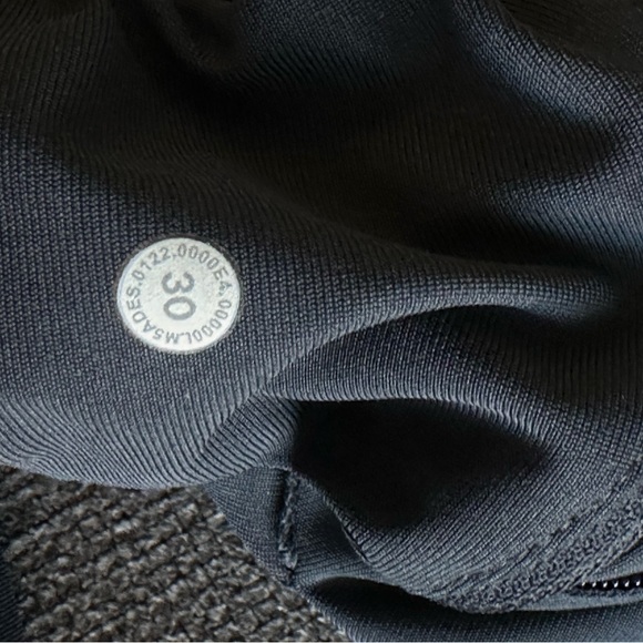 Lululemon ABC pants - Picture 4 of 4